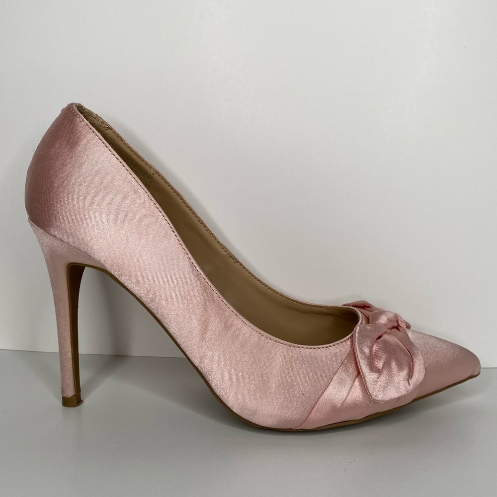 Revamped pink satin pumps with bows size 8